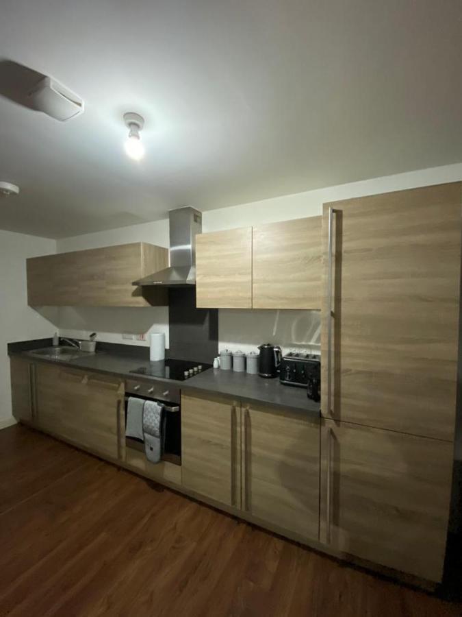 3 Bed Central Apartment *Free Parking On Site* Manchester Exterior photo
